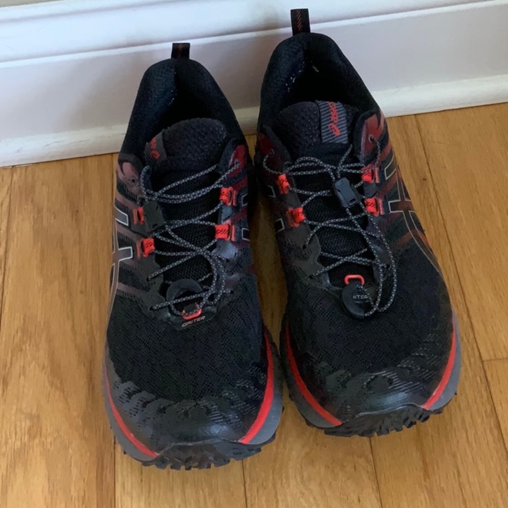 Men’s ASICS running shoes